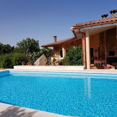 Casa Mariluka 4* 卡波特拉