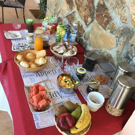 Casa Mariluka Bed and Breakfast